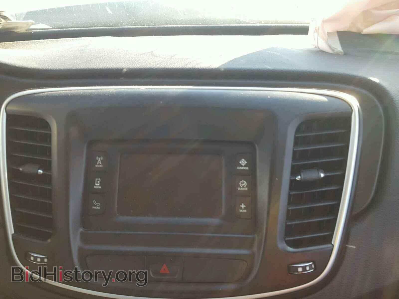 2015 CHRYSLER 200 - VIN: 1C3CCCAB3FN674732 - Photo 9