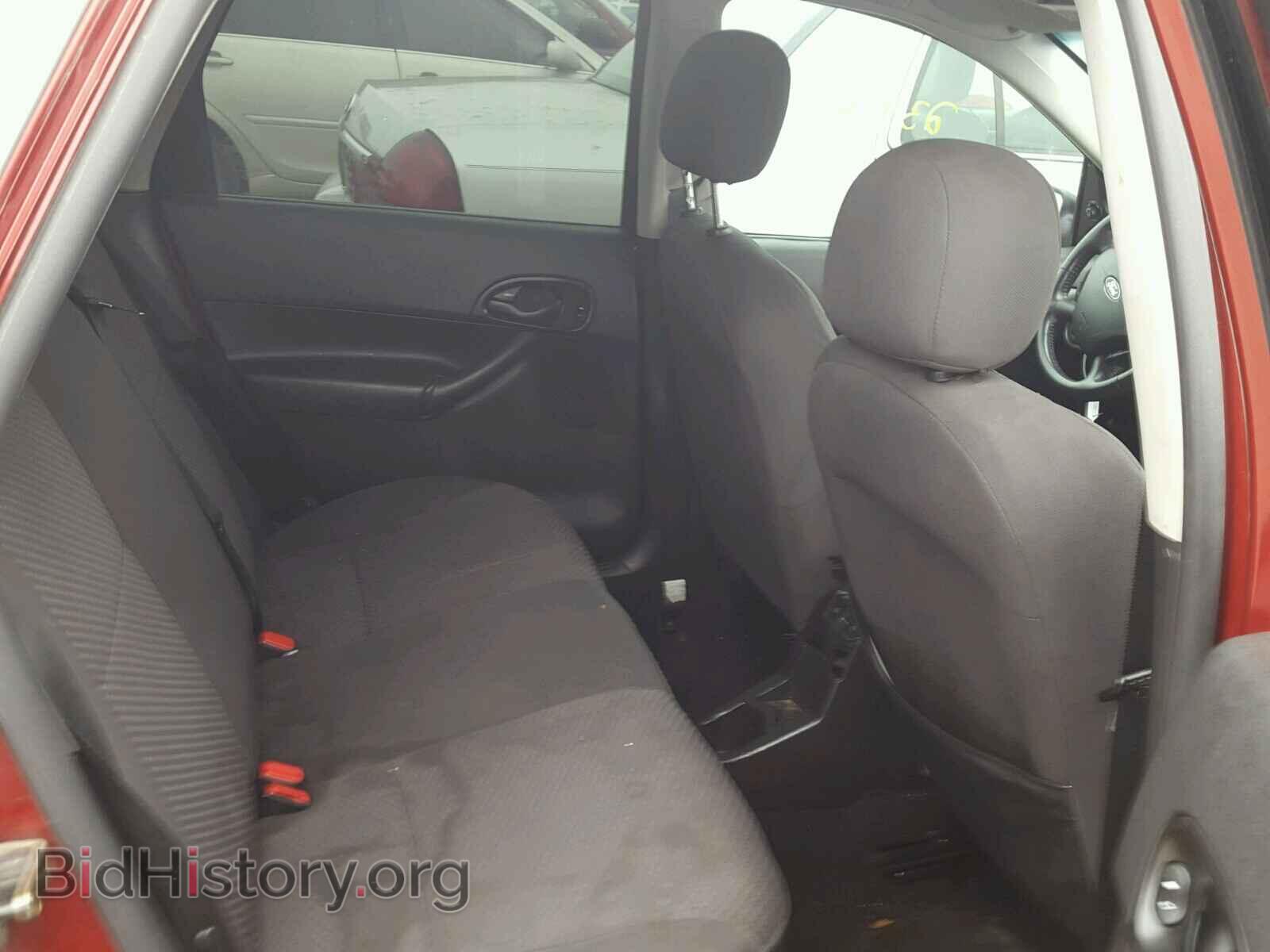 2005 FORD FOCUS - VIN: 3FAFP37N15R122498 - Фото 6