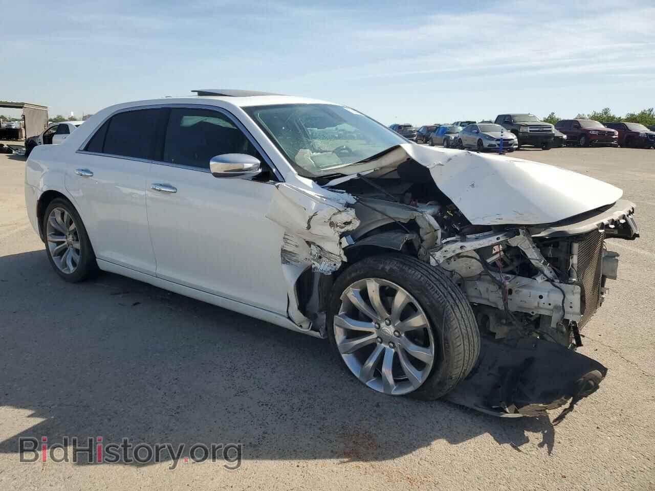 2019 CHRYSLER 300 - VIN: 2C3CCAEG9KH577600 - Фото 4