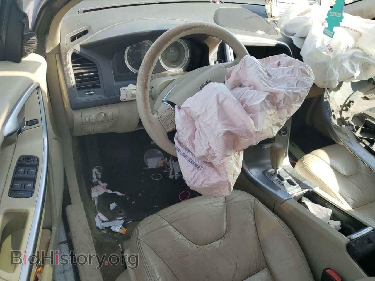 2011 VOLVO XC60 - VIN: YV4940DLXB2189552 - Фото 8