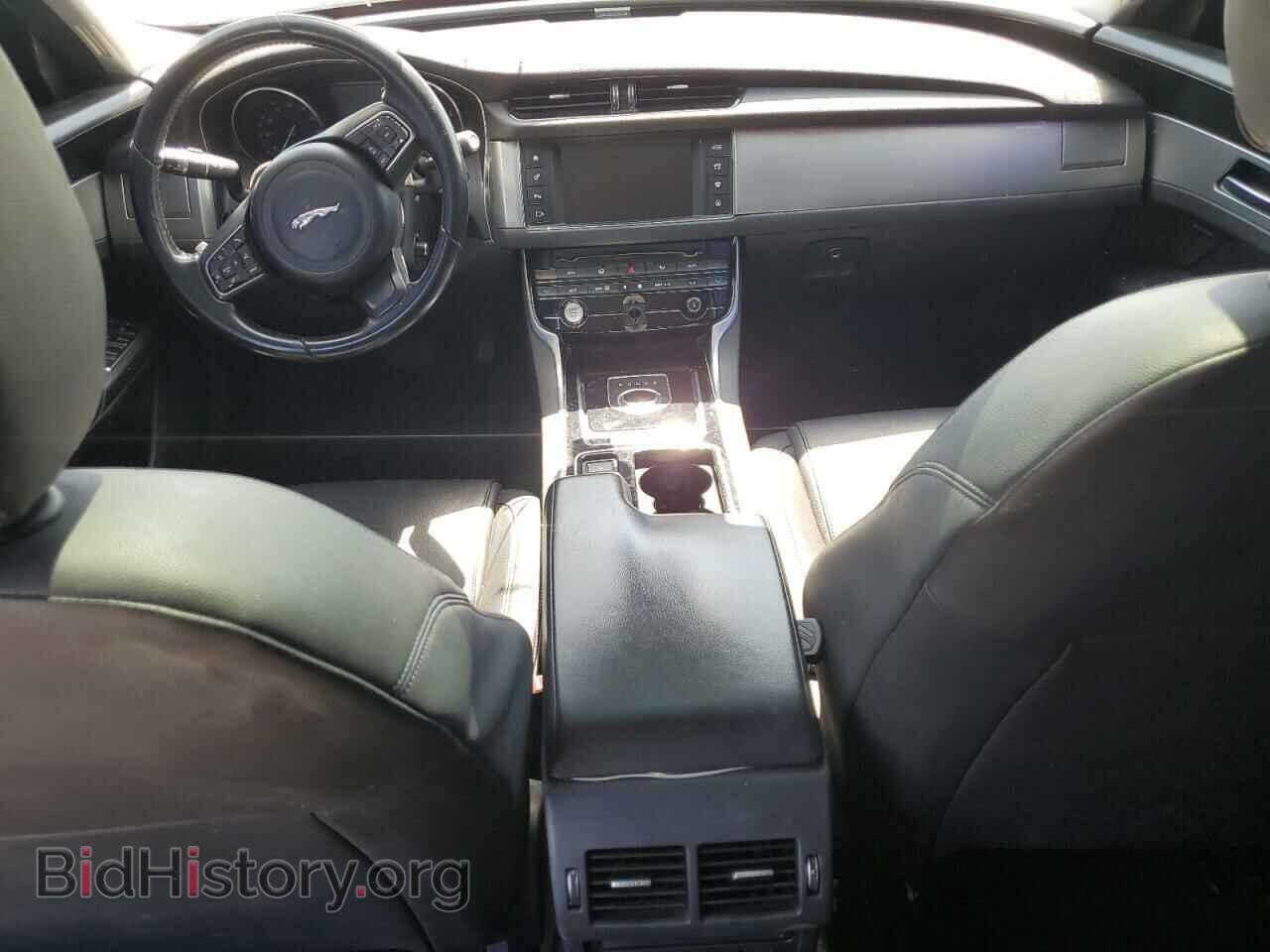 2017 JAGUAR XF - VIN: SAJBD4BV2HCY46381 - Фото 8