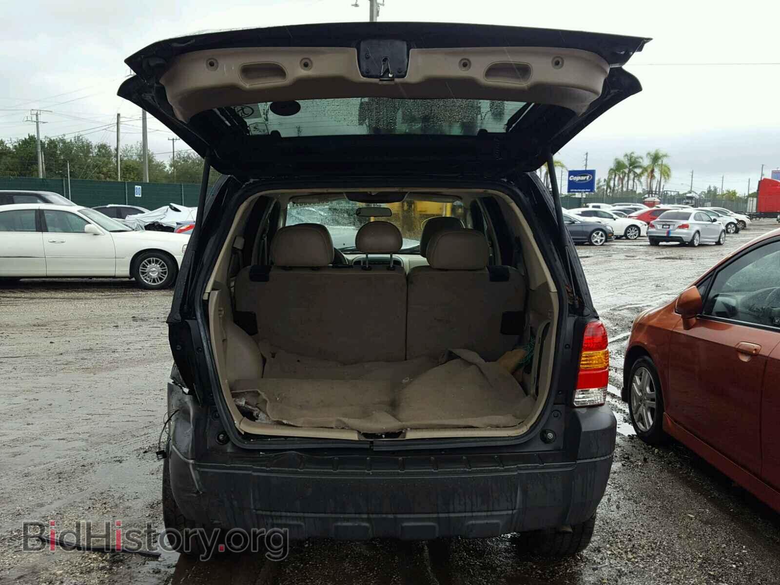 2005 FORD ESCAPE - VIN: 1FMCU03125DA13138 - Фото 8