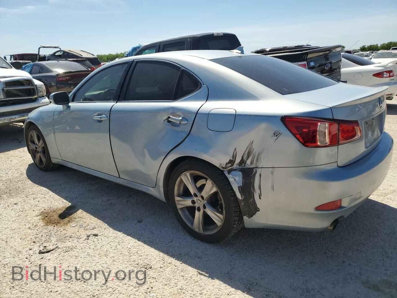 2011 LEXUS IS - VIN: JTHBF5C25B5145895 - Photo 2