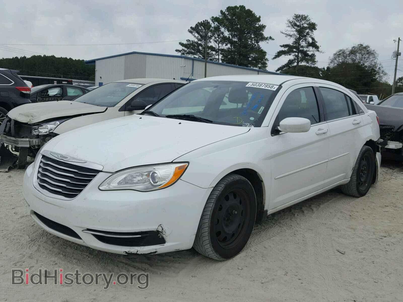 2012 CHRYSLER 200 - VIN: 1C3CCBAB4CN273289 - Фото 2
