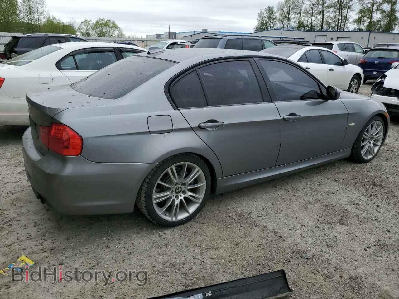 2011 BMW 3 SERIES - VIN: WBAPM5C57BE577781 - Фото 3