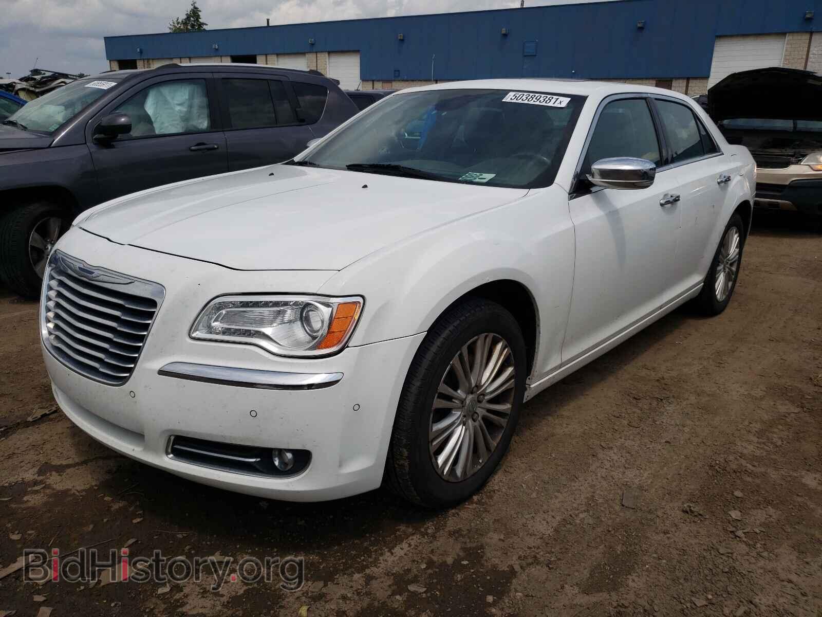 2011 CHRYSLER 300 - VIN: 2C3CK6CT9BH524007 - Фото 2