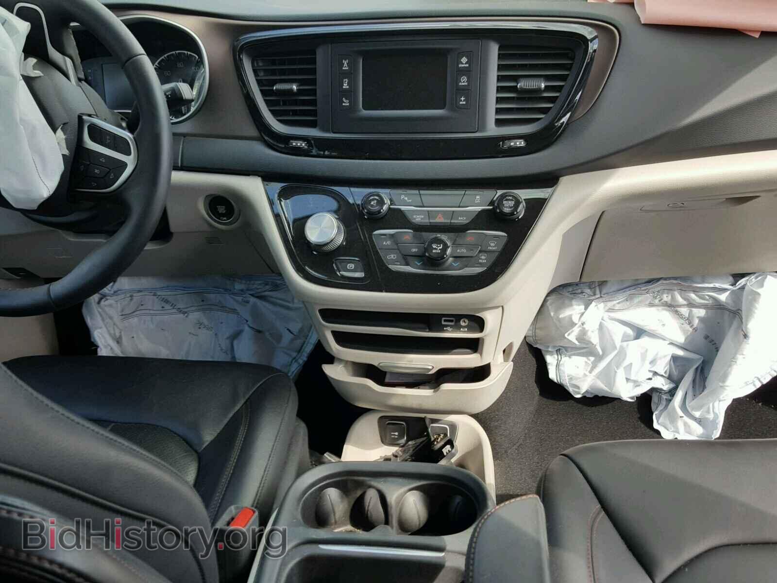 2017 CHRYSLER PACIFICA T - VIN: 2C4RC1BG1HR588085 - Photo 9
