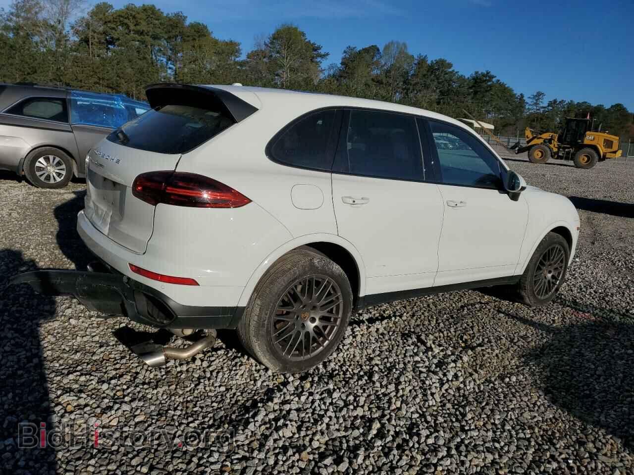 2017 PORSCHE CAYENNE - VIN: WP1AA2A23HKA91129 - Photo 3