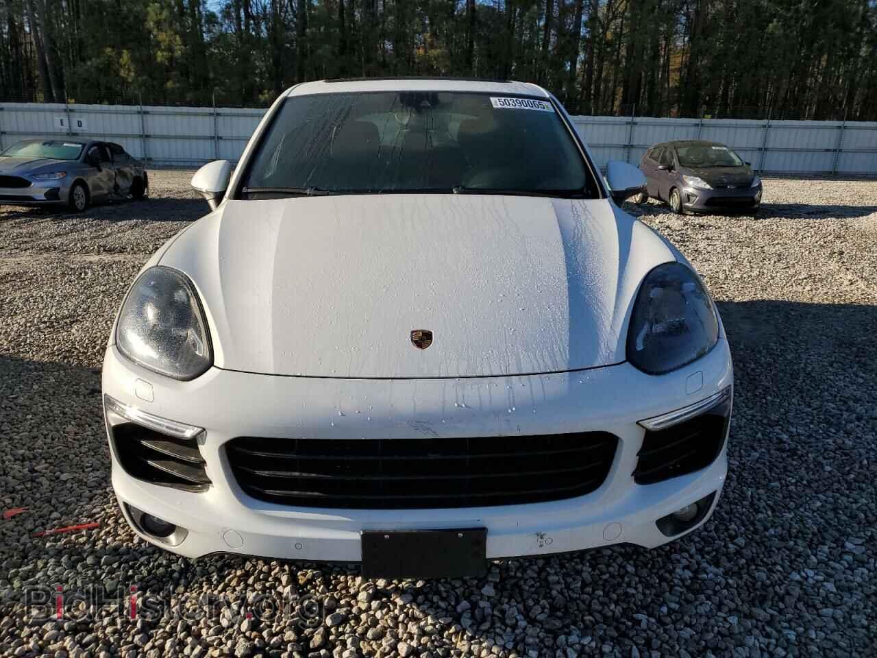 2017 PORSCHE CAYENNE - VIN: WP1AA2A23HKA91129 - Photo 5