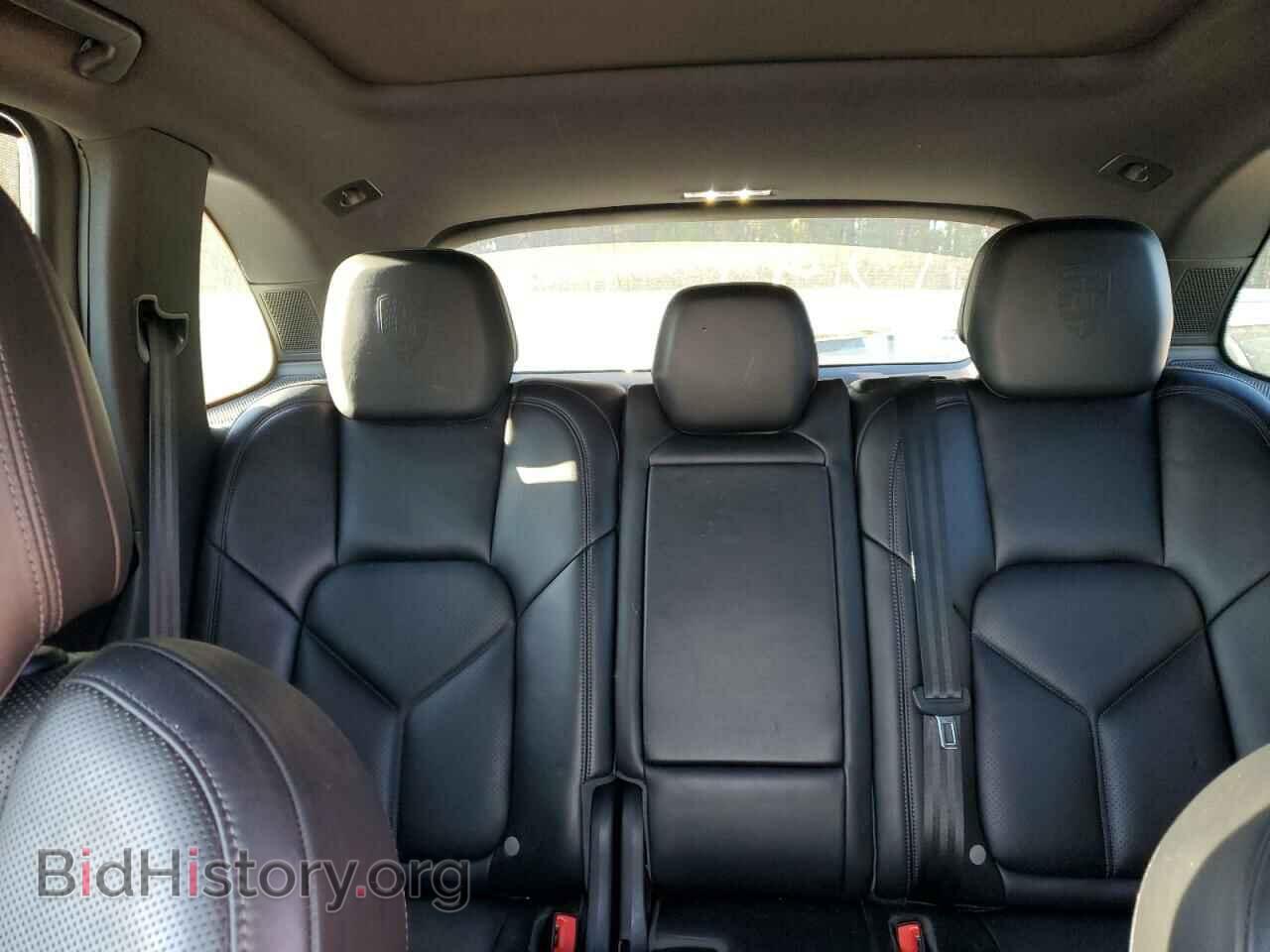 2017 PORSCHE CAYENNE - VIN: WP1AA2A23HKA91129 - Photo 10