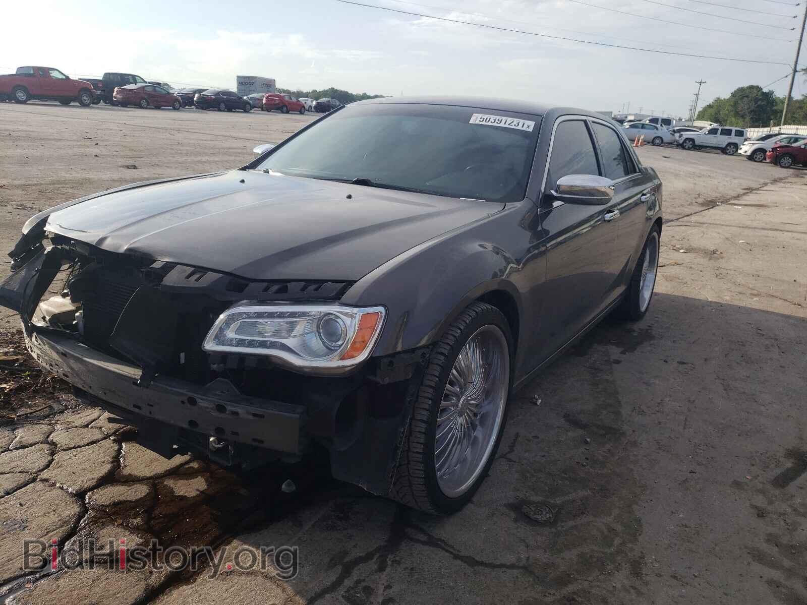 2014 CHRYSLER 300 - VIN: 2C3CCAAG6EH275837 - Фото 2