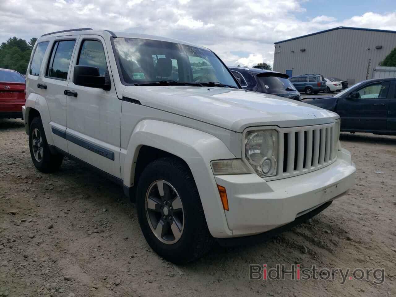 Photo 1J8GN28K18W153652 - JEEP LIBERTY 2008