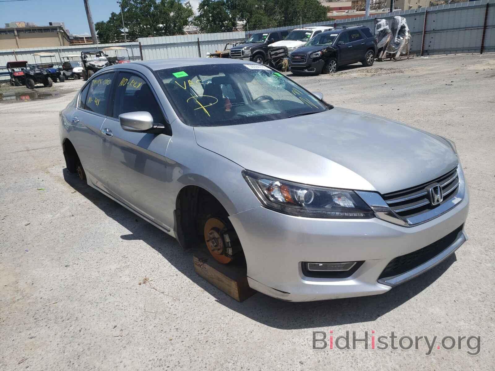 Photo 1HGCR2F57DA070694 - HONDA ACCORD 2013