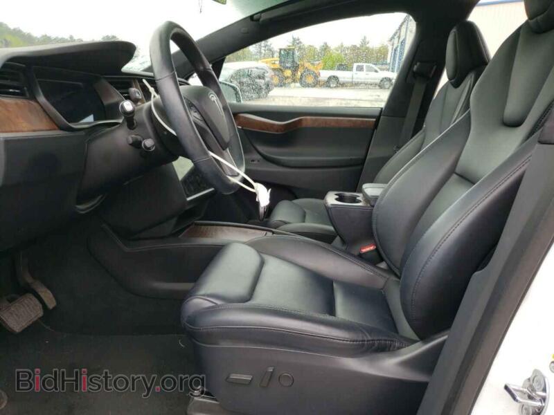 2020 Tesla MODEL X (VIN 5YJXCAE26LF242514) — фото 7 из 12