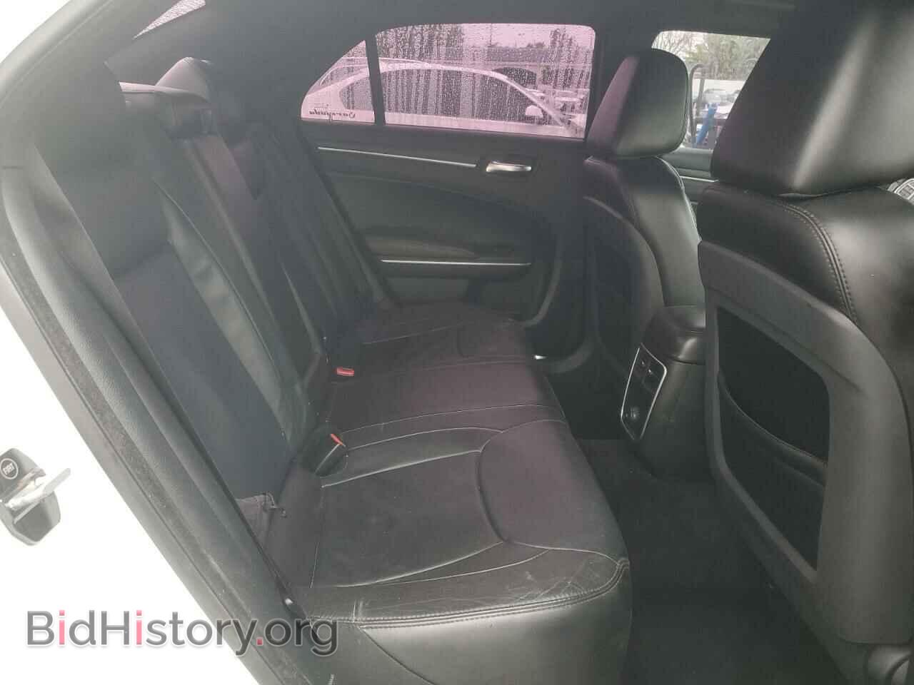 2014 CHRYSLER 300 - VIN: 2C3CCAAG3EH289047 - Фото 10