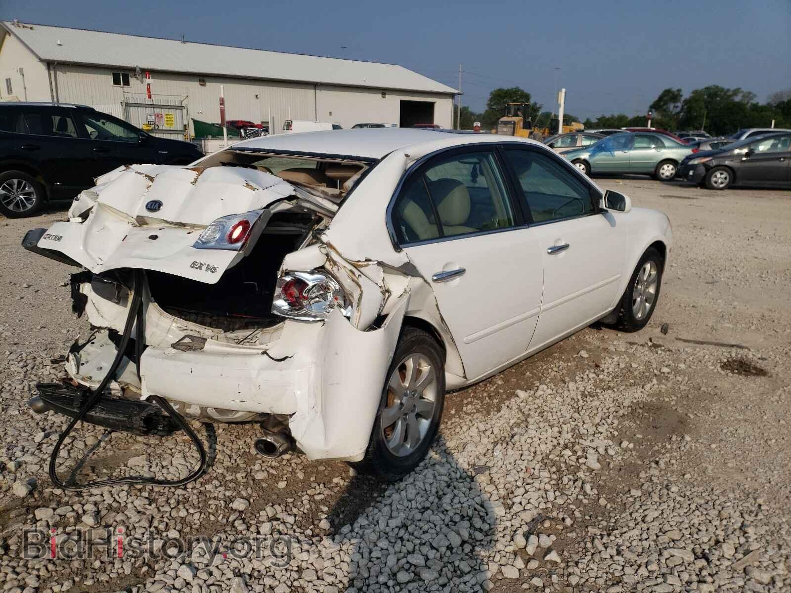 2008 KIA OPTIMA - VIN: KNAGE124085220174 - Фото 4