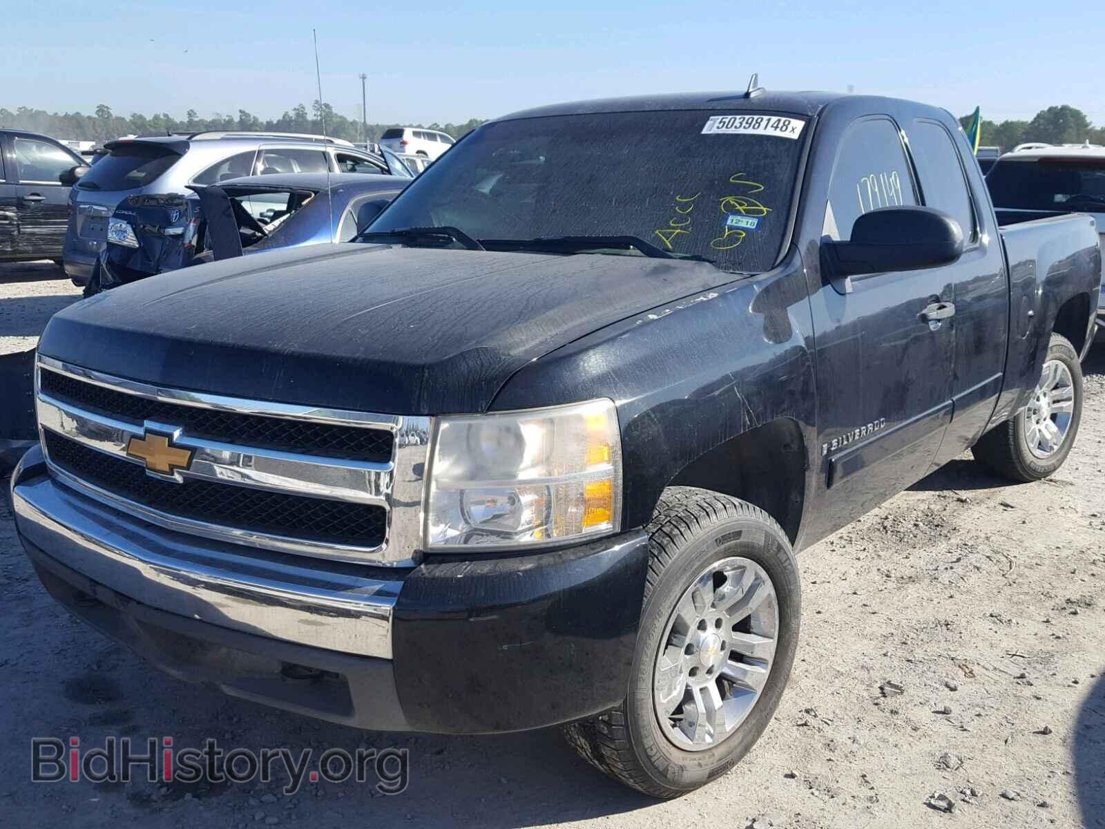 2007 CHEVROLET SILVERADO - VIN: 2GCEC19J971514748 - Фото 2