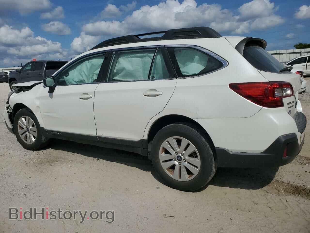 2018 SUBARU OUTBACK - VIN: 4S4BSAAC9J3393204 - Фото 2
