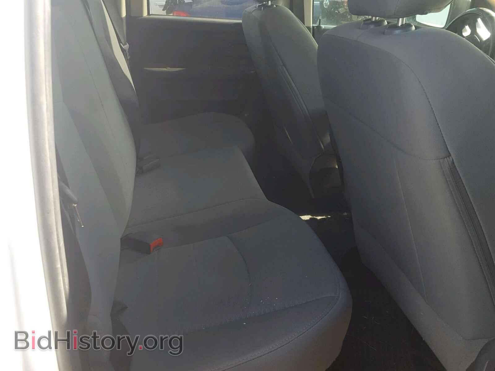 2015 RAM 1500 ST - VIN: 1C6RR7FTXFS764644 - Фото 6