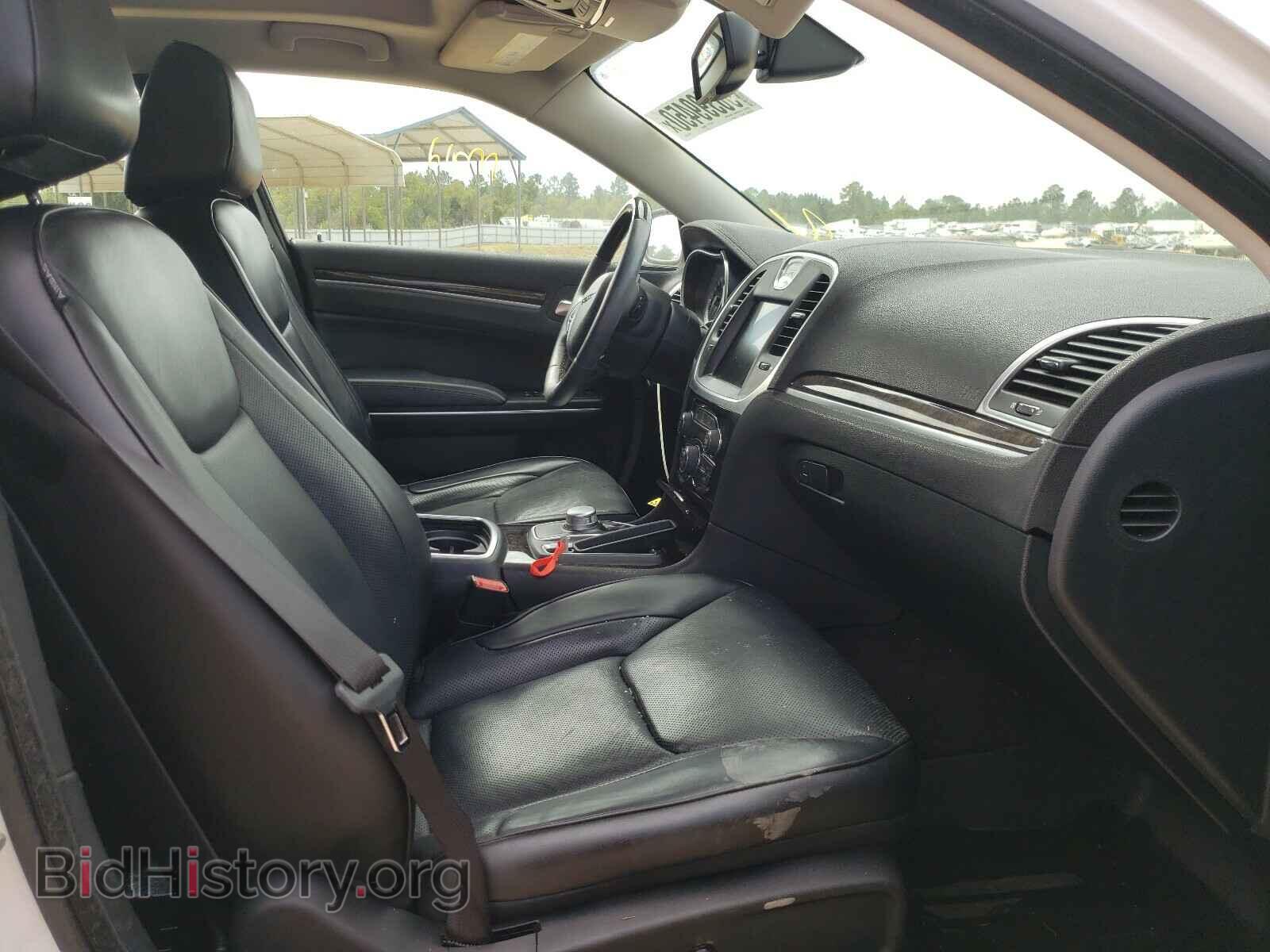 2016 CHRYSLER 300 - VIN: 2C3CCAEG9GH352276 - Фото 5