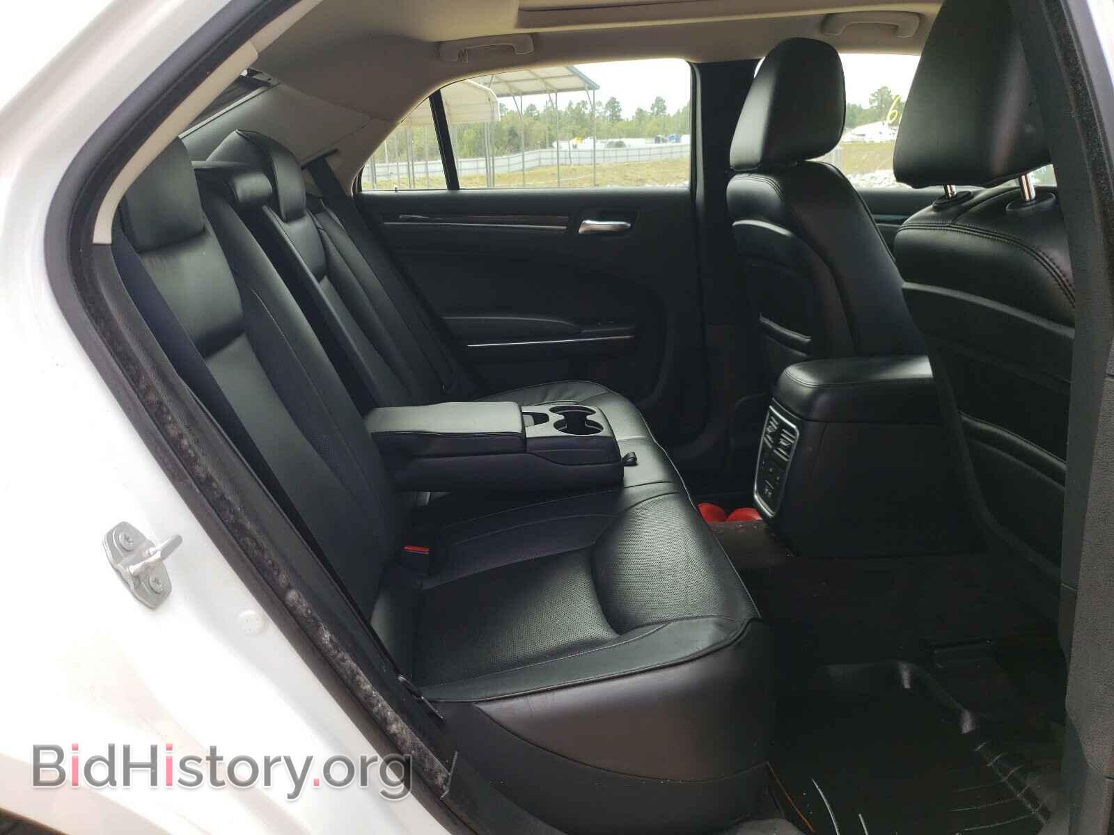 2016 CHRYSLER 300 - VIN: 2C3CCAEG9GH352276 - Фото 6