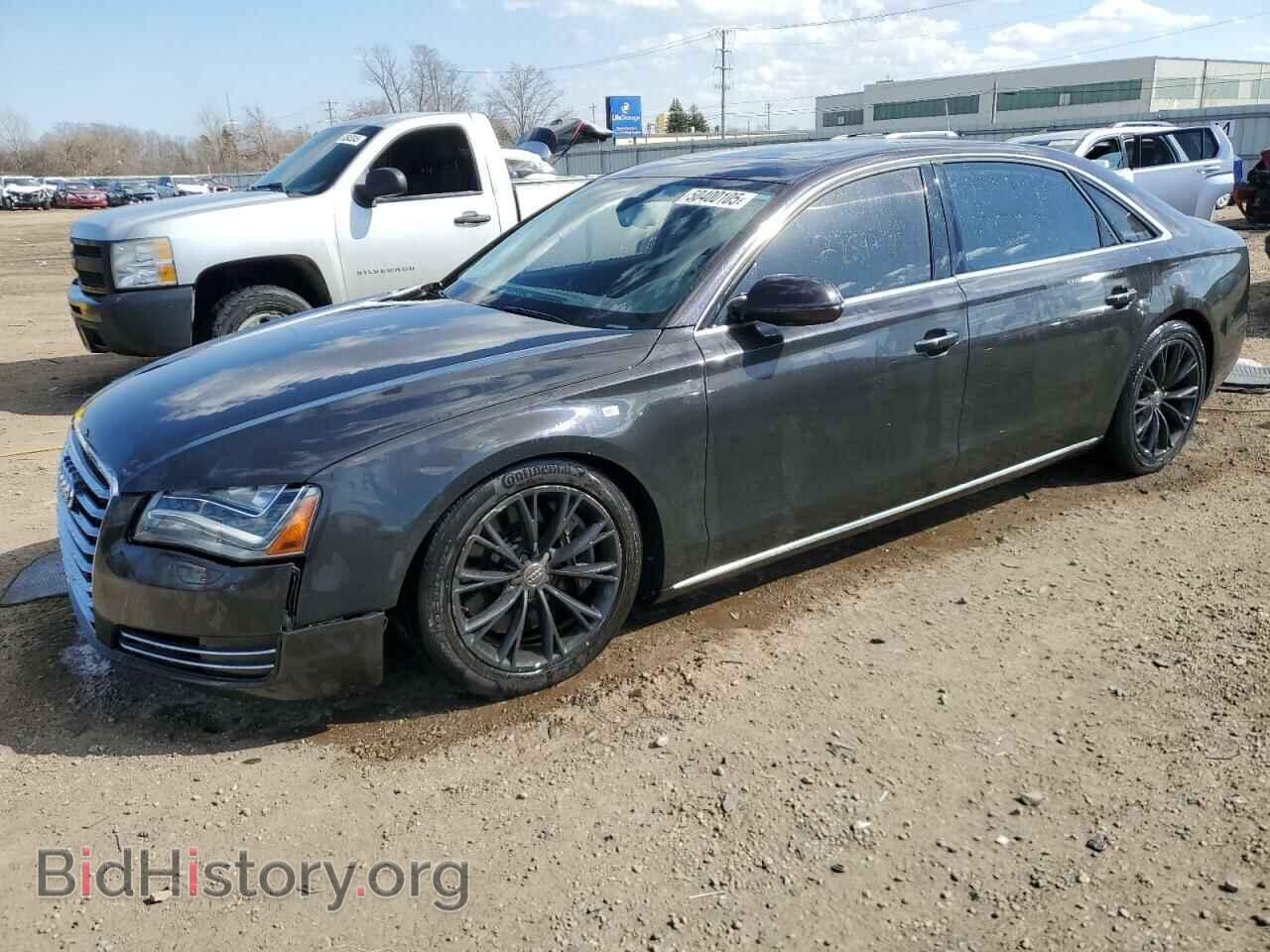 Photo WAURVAFD9BN012224 - AUDI A8 2011