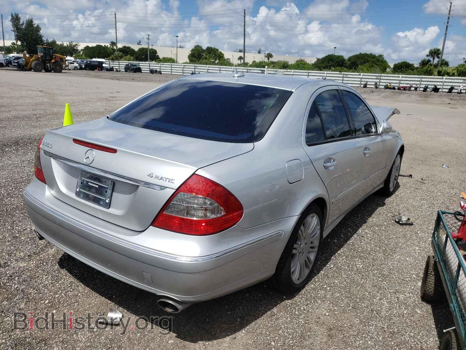 2007 MERCEDES-BENZ E CLASS - VIN: WDBUF87X77B167079 - Фото 4