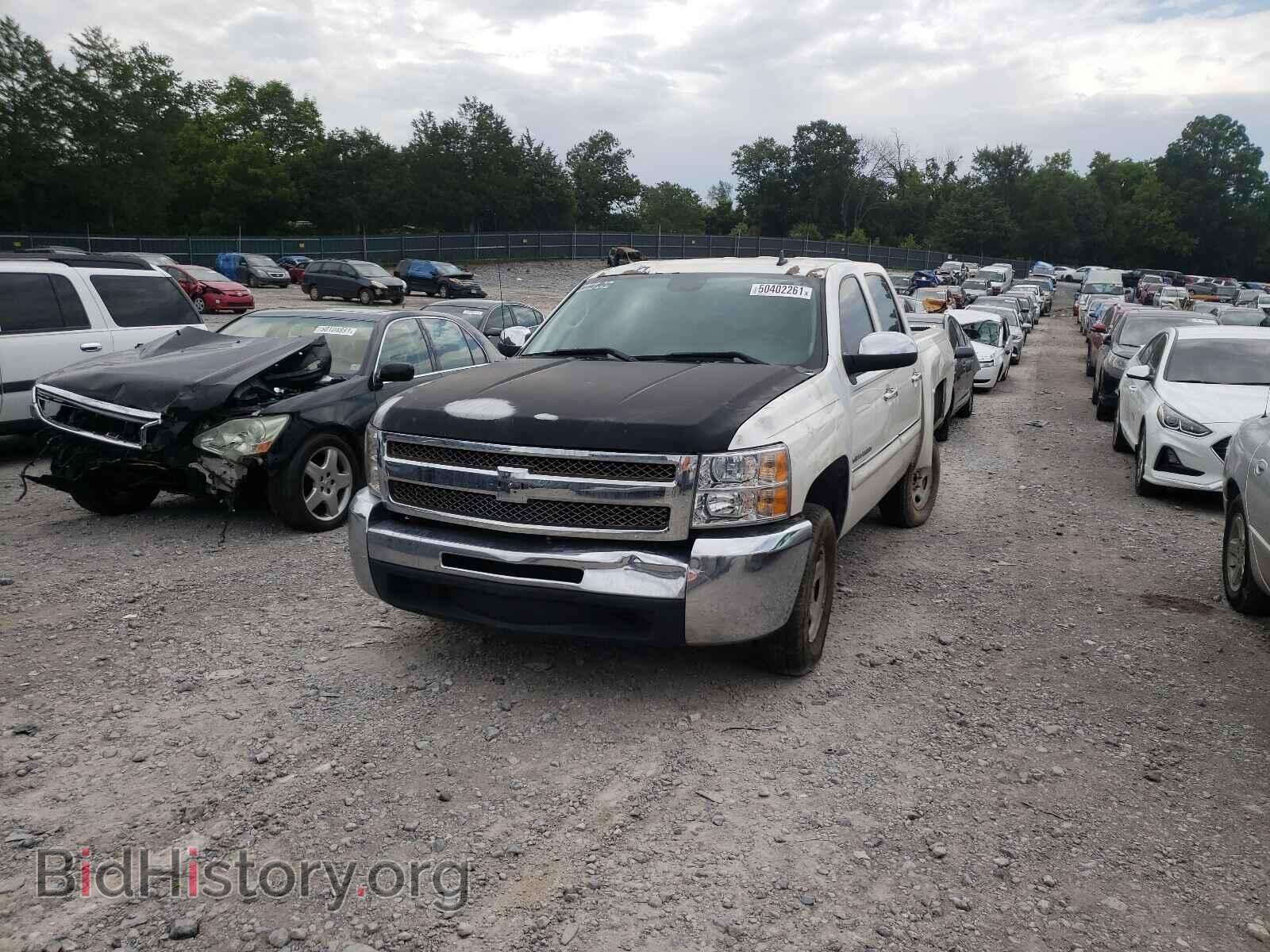 2011 CHEVROLET SILVERADO - VIN: 3GCPCSE08BG339792 - Фото 2