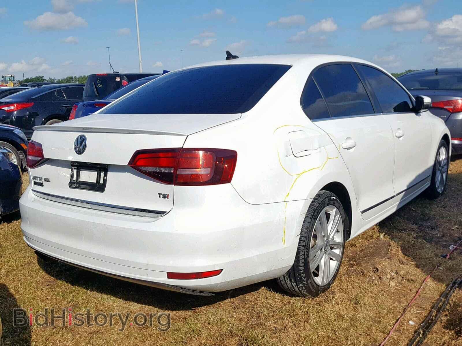 2017 VOLKSWAGEN JETTA - VIN: 3VWL17AJ4HM399818 - Photo 4