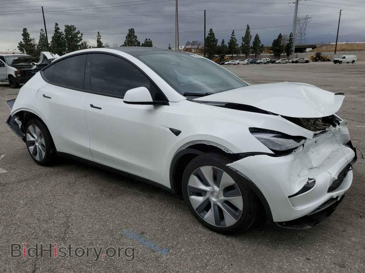 2024 TESLA MODEL Y - VIN: 7SAYGDEE8RF088808 - Photo 4