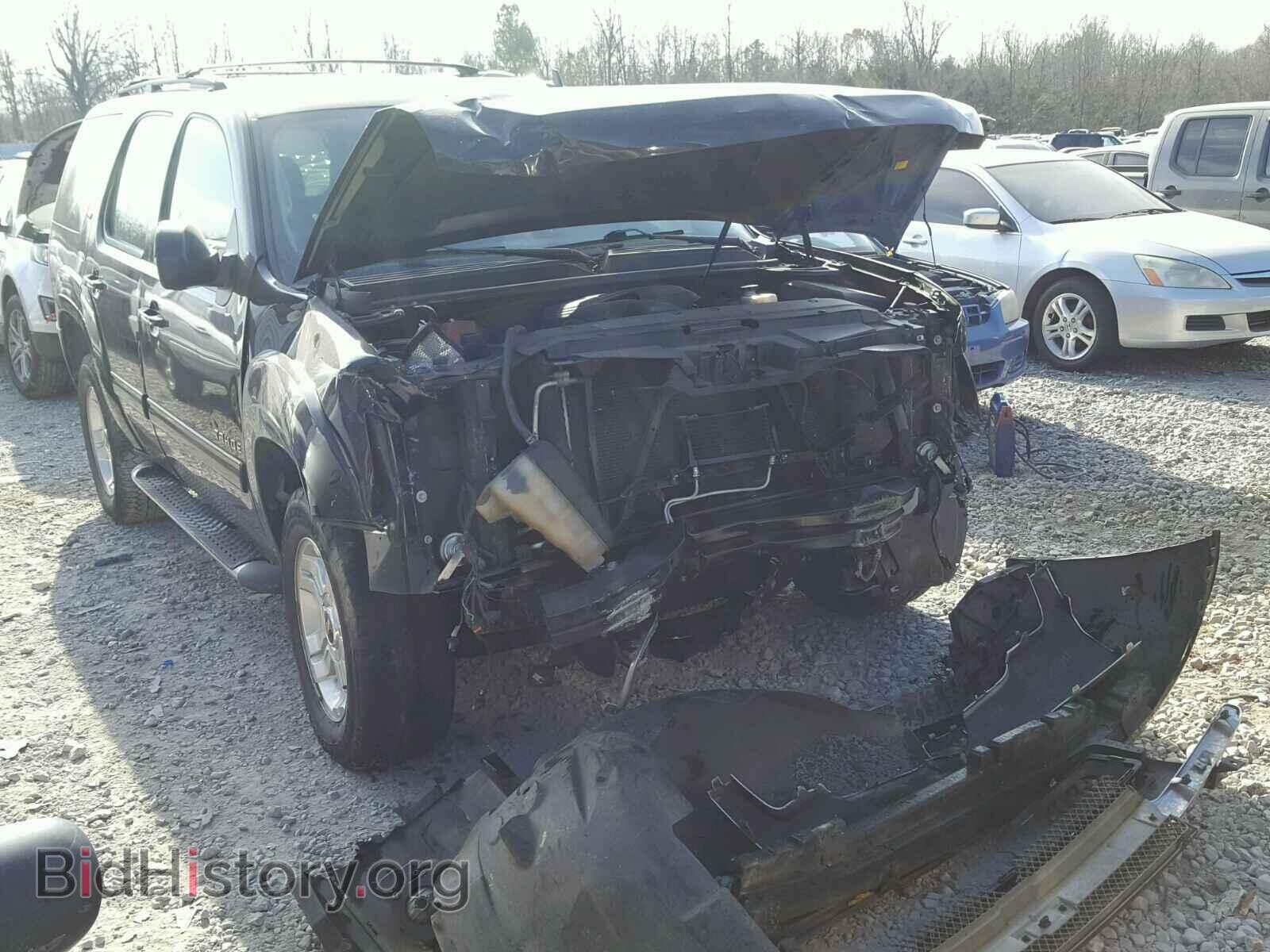 Фотография 1GNSKBE02BR130293 - CHEVROLET TAHOE 2011