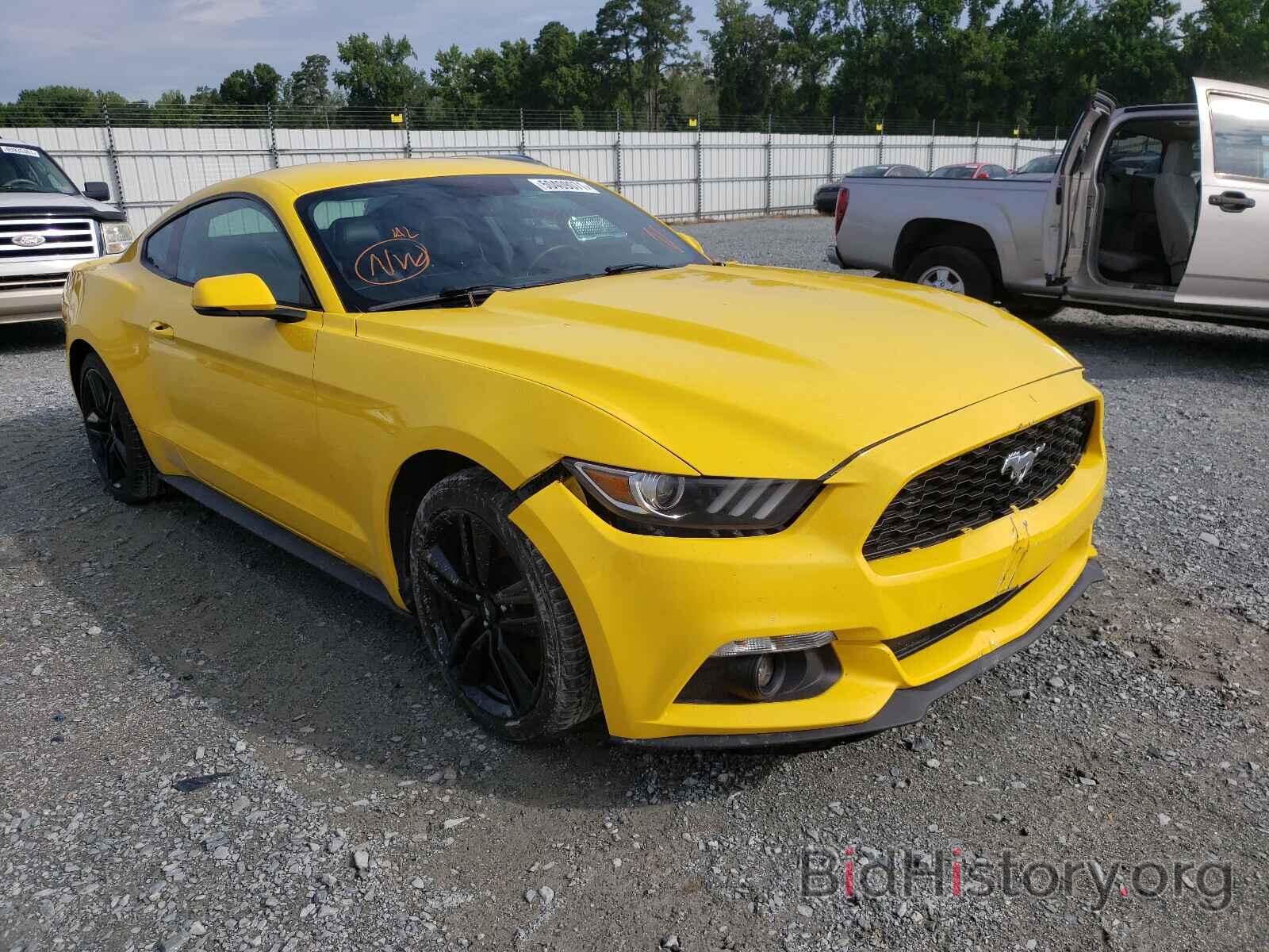 Photo 1FA6P8TH8F5393298 - FORD MUSTANG 2015