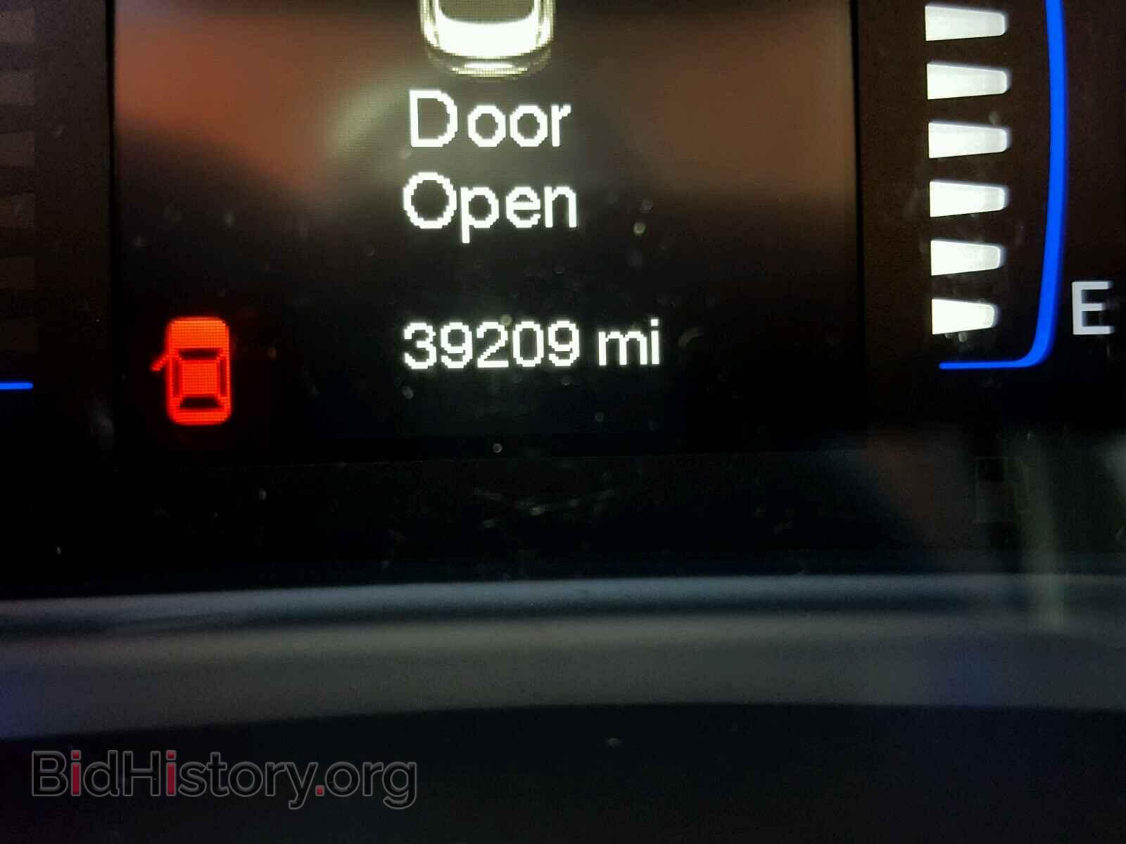 2015 CHRYSLER 200 - VIN: 1C3CCCABXFN641405 - Photo 8