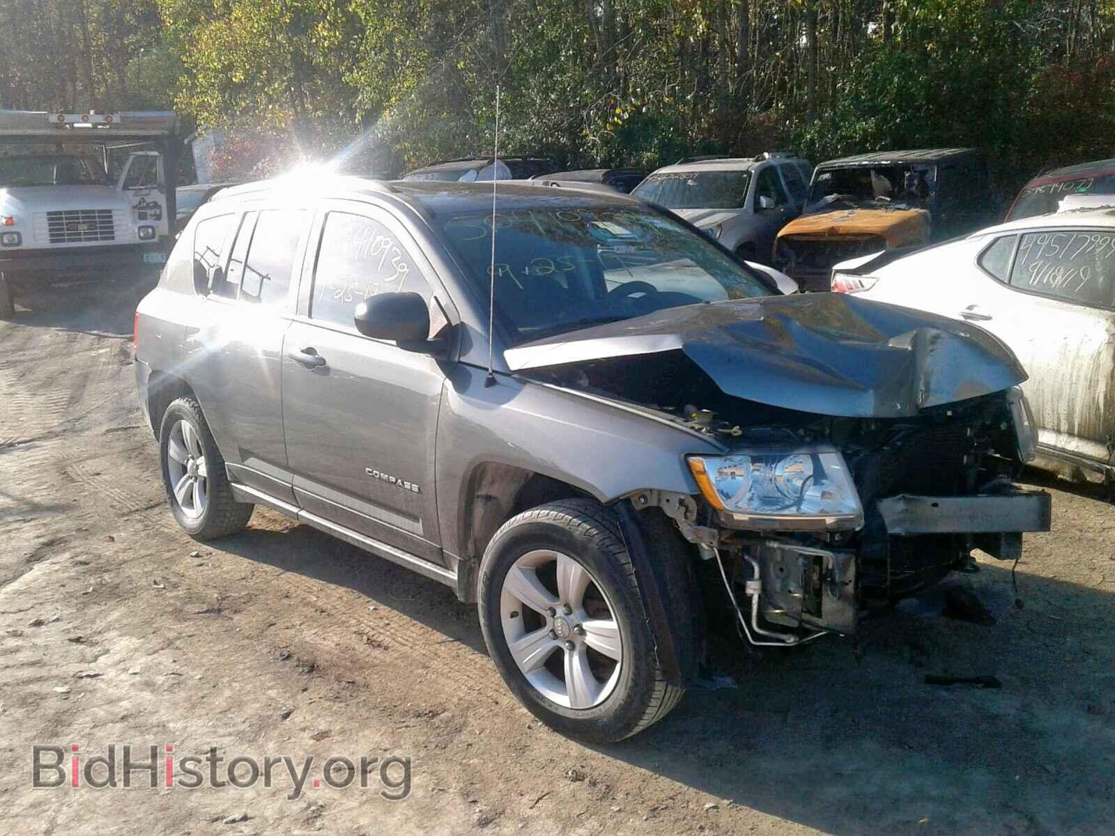 Photo 1J4NF1FB2BD196693 - JEEP COMPASS SP 2011