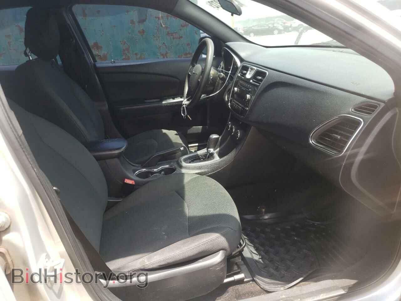 2012 CHRYSLER 200 - VIN: 1C3CCBAB2CN149781 - Фото 5