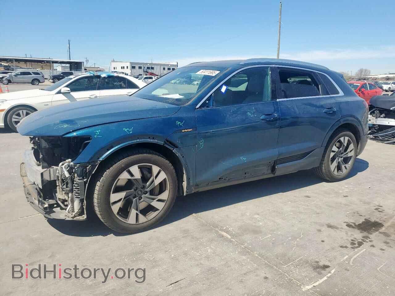 Фотография WA1LAAGE5MB030598 - AUDI E-TRON 2021