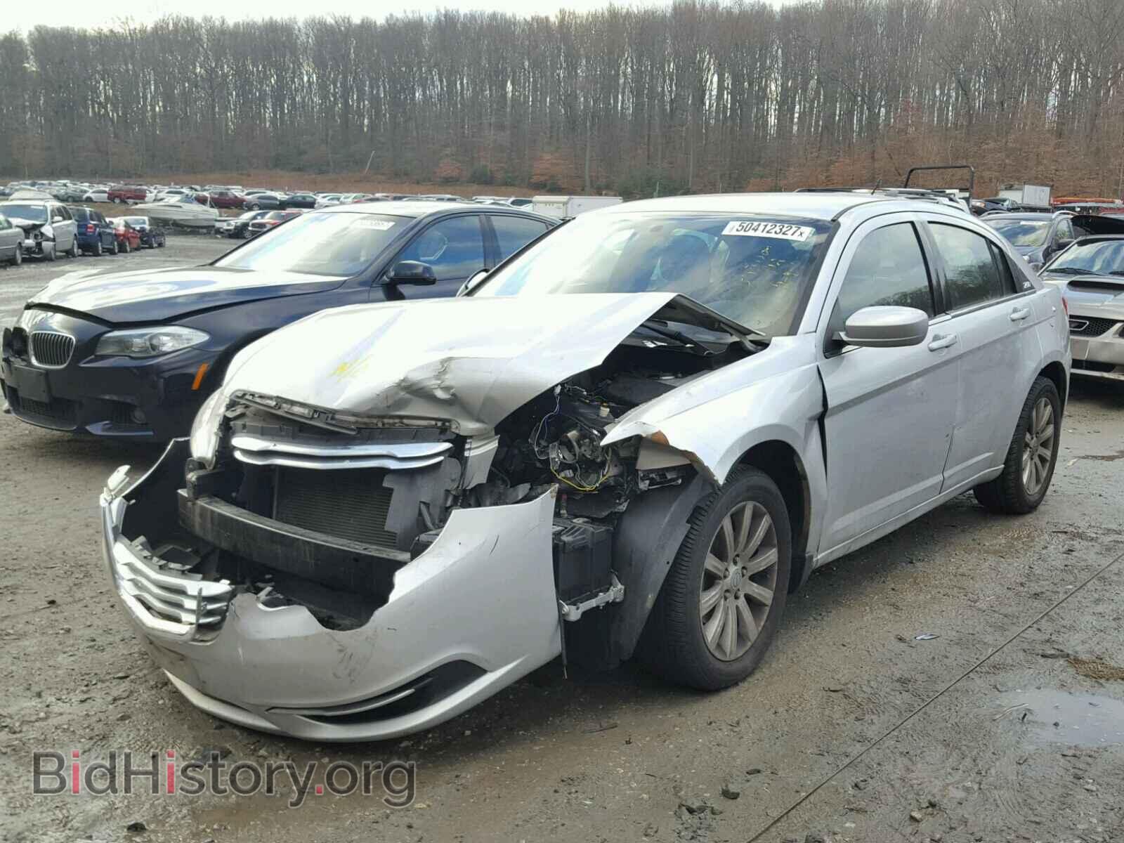 2012 CHRYSLER 200 - VIN: 1C3CCBBB3CN176776 - Фото 2