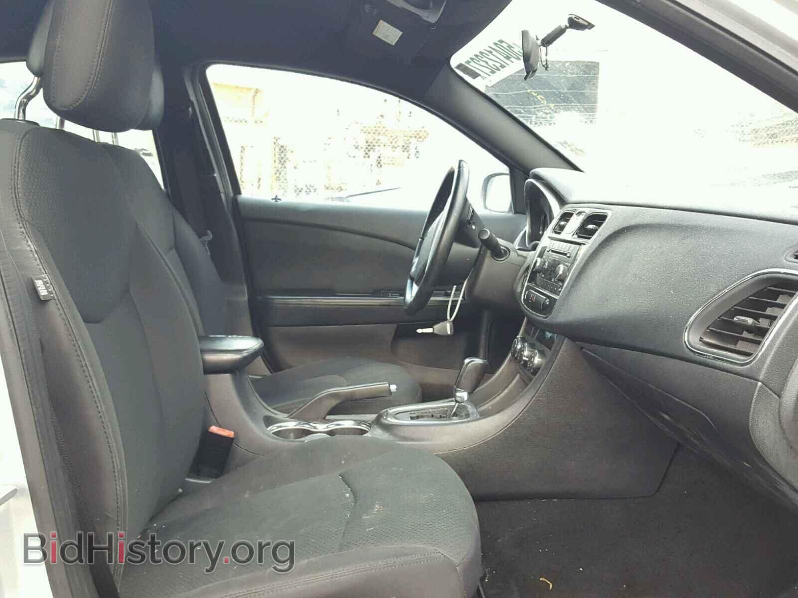 2012 CHRYSLER 200 - VIN: 1C3CCBBB3CN176776 - Фото 5