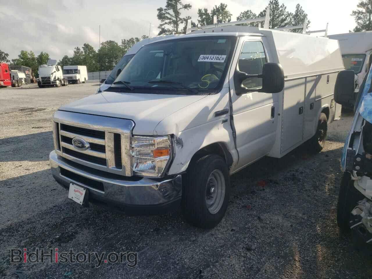 2019 FORD ECONOLINE - VIN: 1FDWE3F67KDC36774 - Фото 2