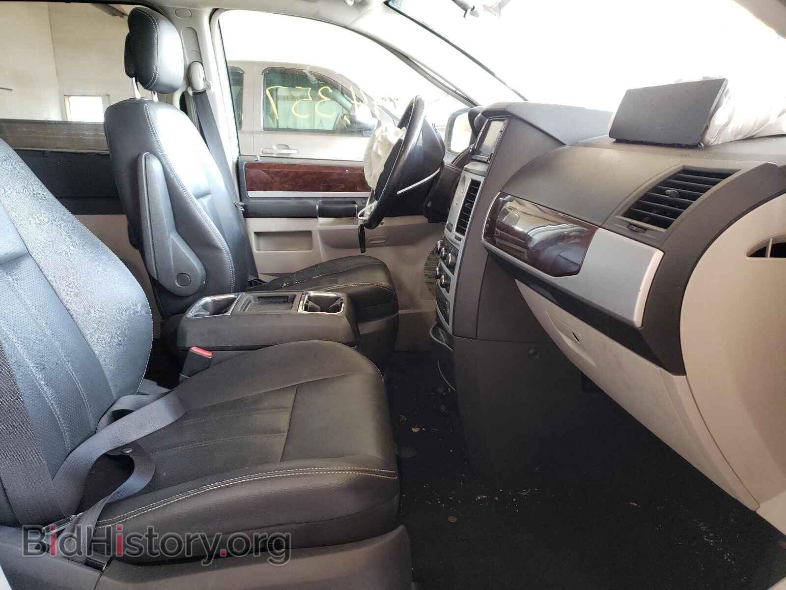 2010 CHRYSLER MINIVAN - VIN: 2A4RR8D16AR405831 - Фото 5
