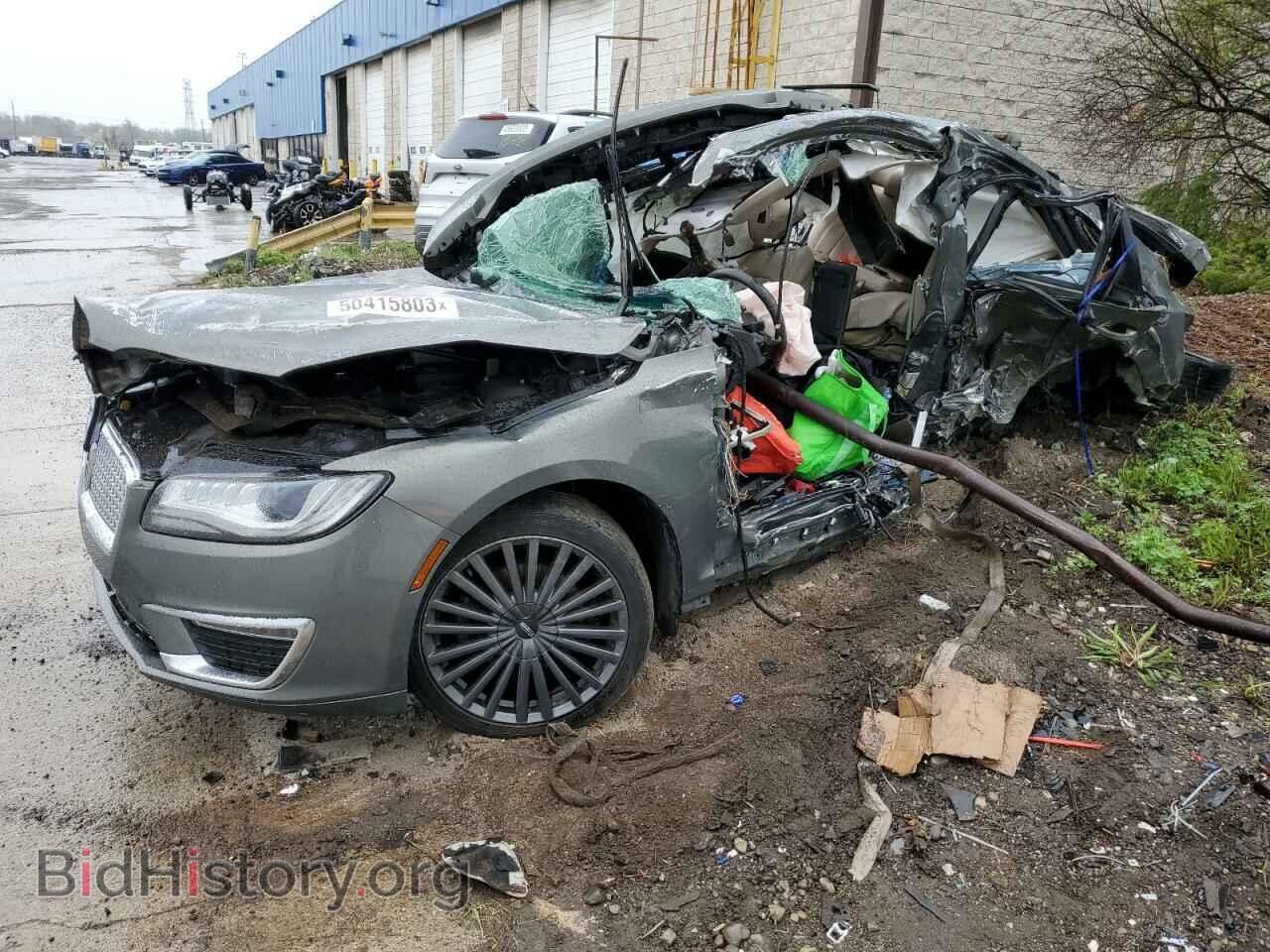 Фотография 3LN6L5E94HR655095 - LINCOLN MKZ 2017
