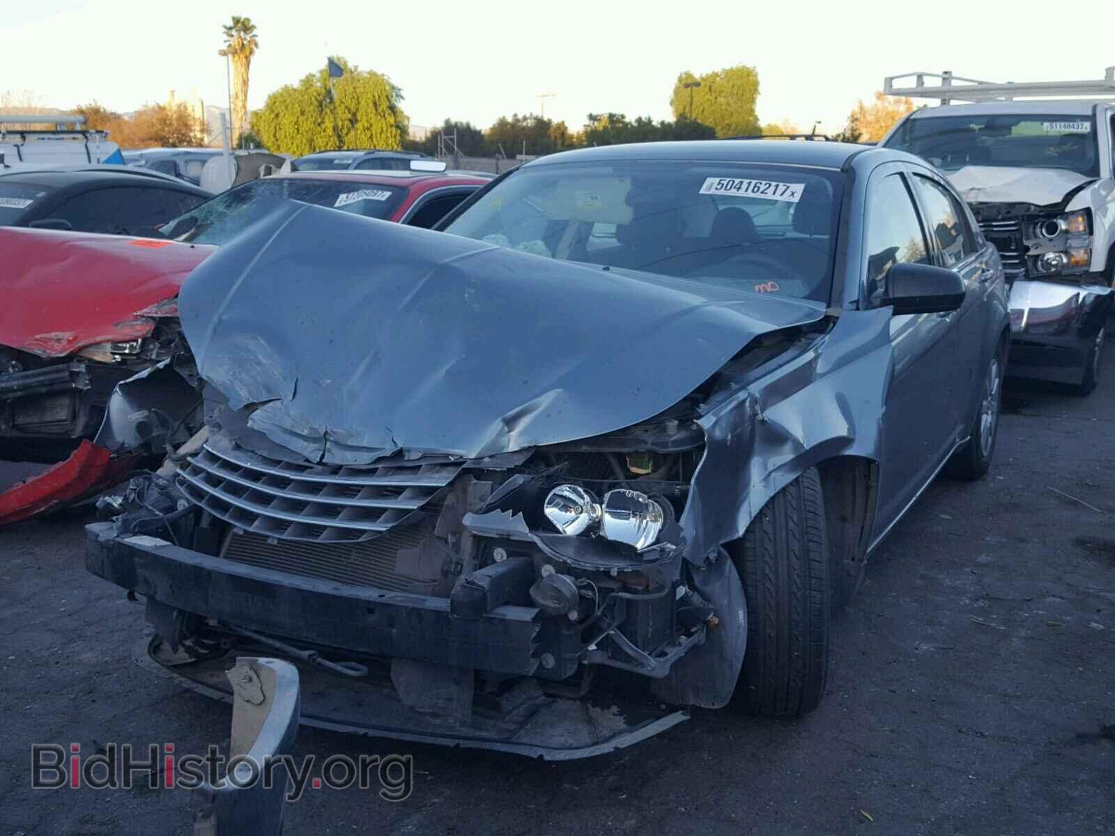 2010 CHRYSLER SEBRING - VIN: 1C3CC4FB3AN143960 - Фото 2