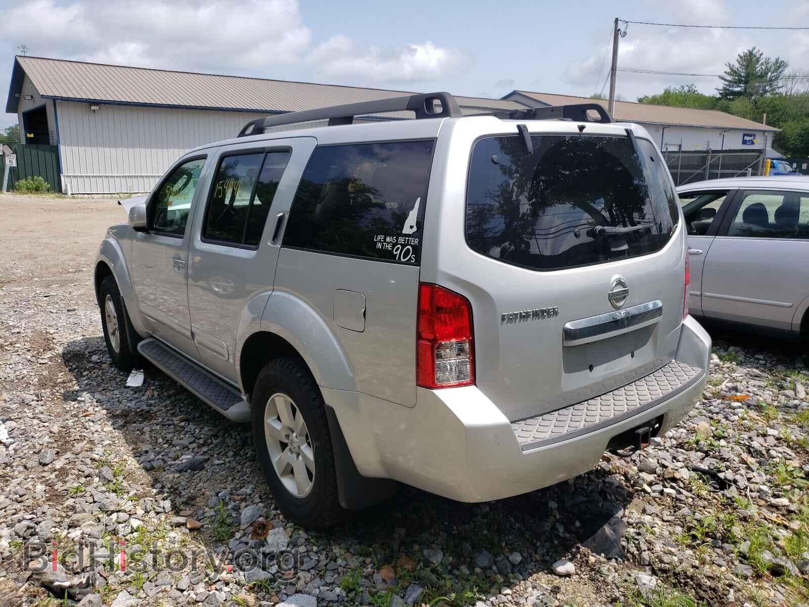 2011 NISSAN PATHFINDER - VIN: 5N1AR1NB6BC614090 - Фото 3