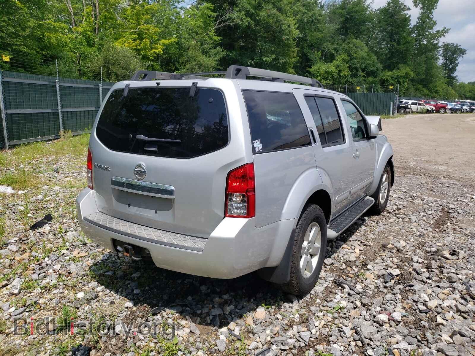 2011 NISSAN PATHFINDER - VIN: 5N1AR1NB6BC614090 - Фото 4
