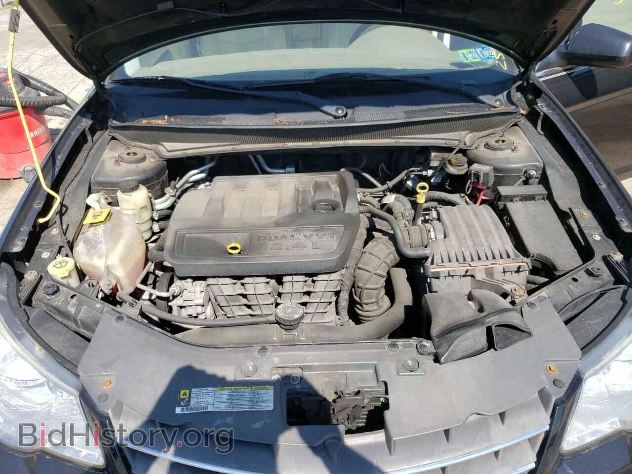 2010 CHRYSLER SEBRING - VIN: 1C3CC5FB3AN110866 - Фото 7