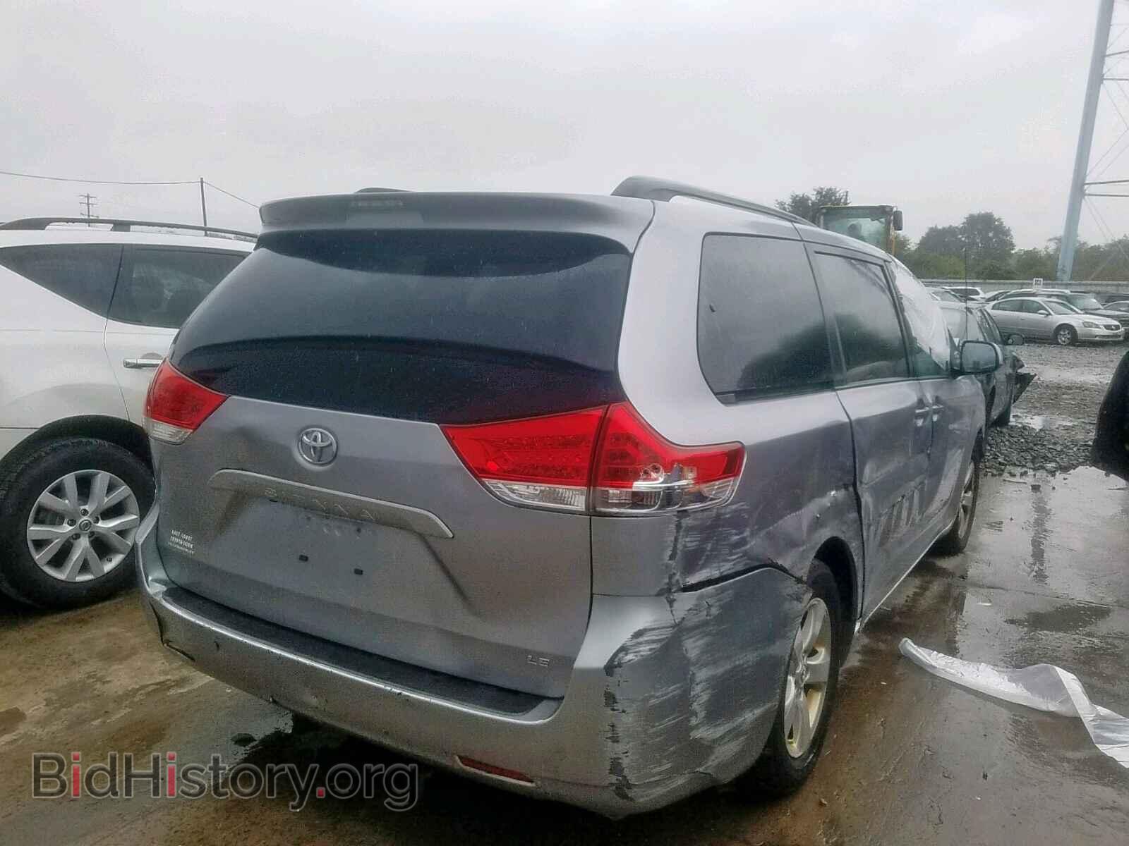 2011 TOYOTA SIENNA LE - VIN: 5TDKK3DC7BS029049 - Фото 4