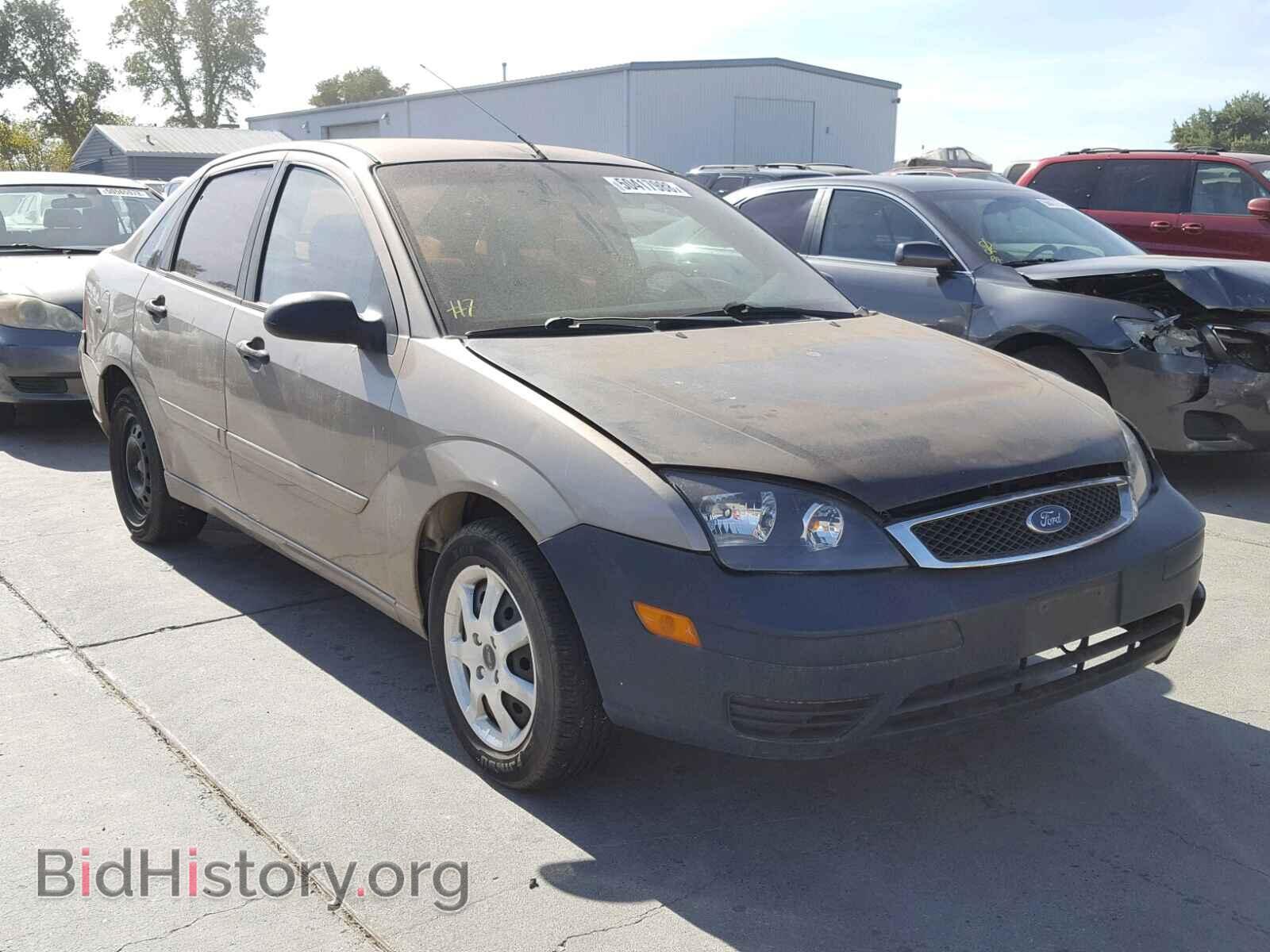 Photo 1FAFP34N35W245625 - FORD FOCUS 2005
