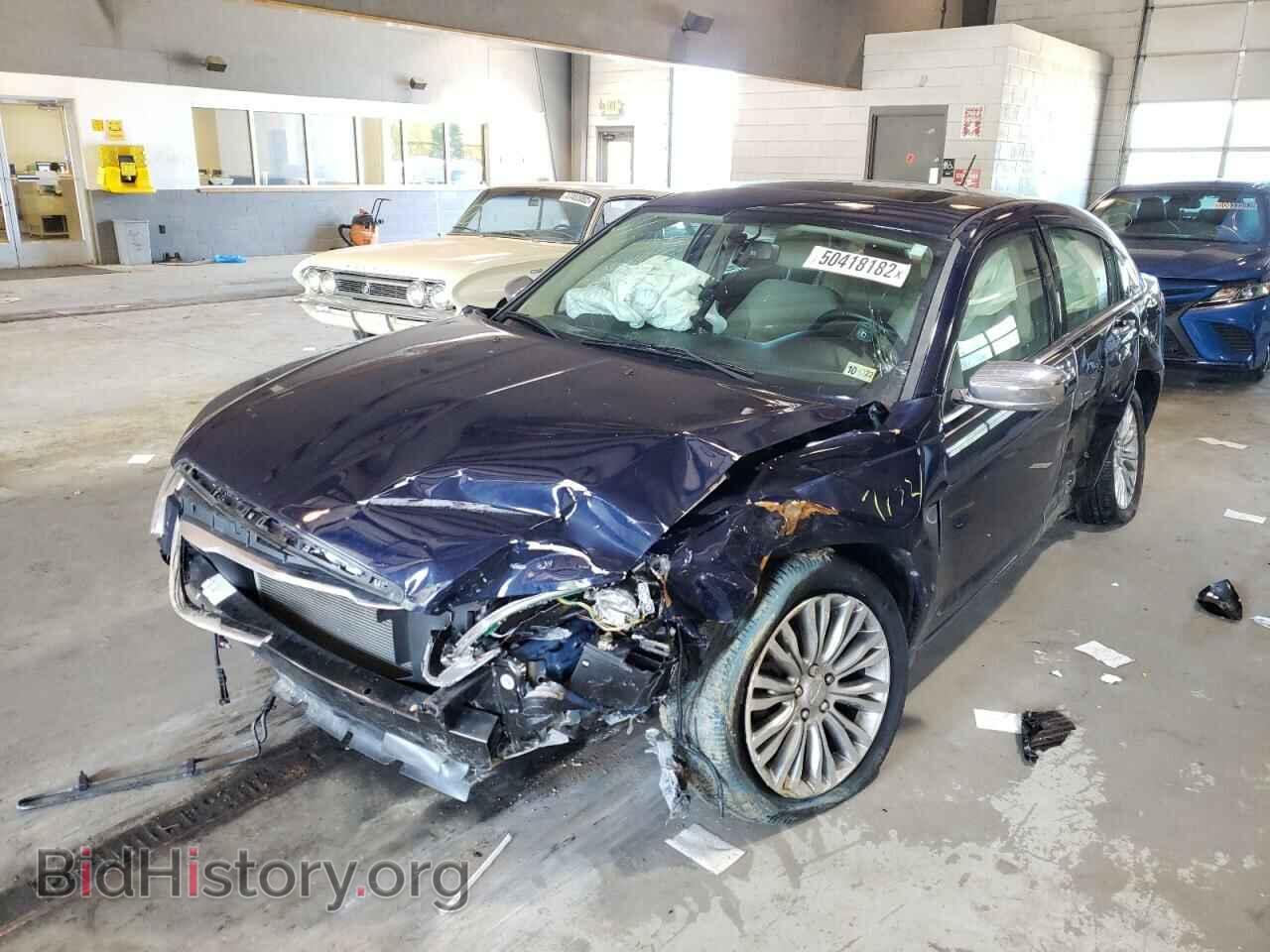 2013 CHRYSLER 200 - VIN: 1C3CCBCGXDN585708 - Фото 2