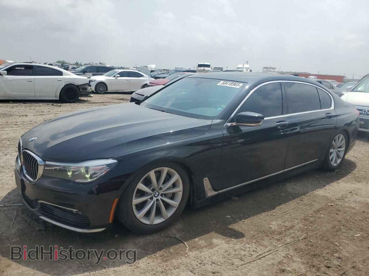 Photo WBA7E2C57HG739885 - BMW 7 SERIES 2017