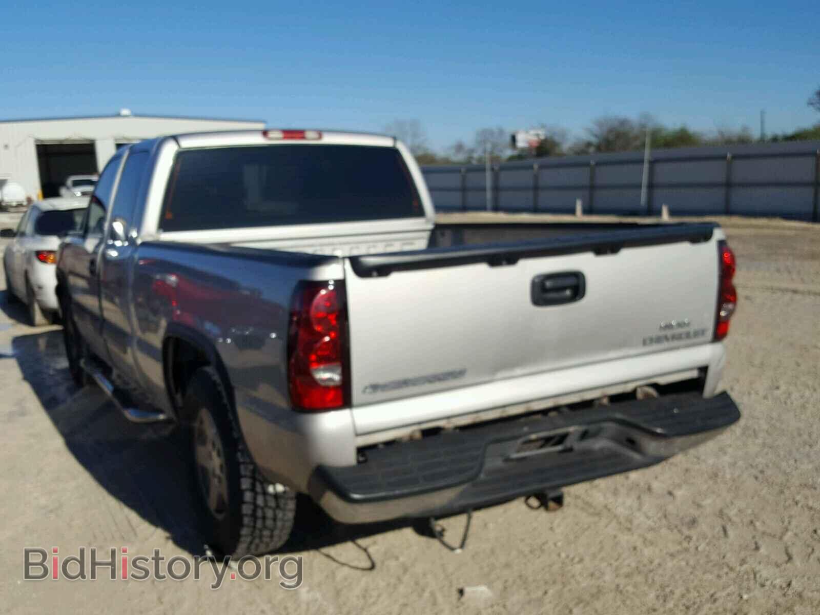 2005 CHEVROLET SILVERADO - VIN: 2GCEC19V751166707 - Фото 3